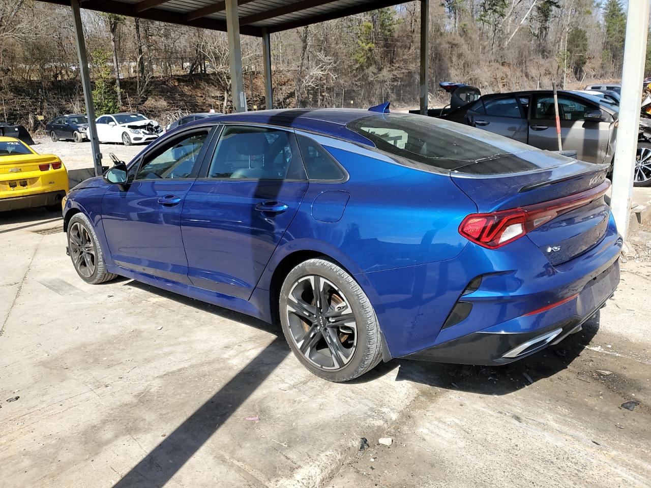 2022 Kia K5 - Image 2