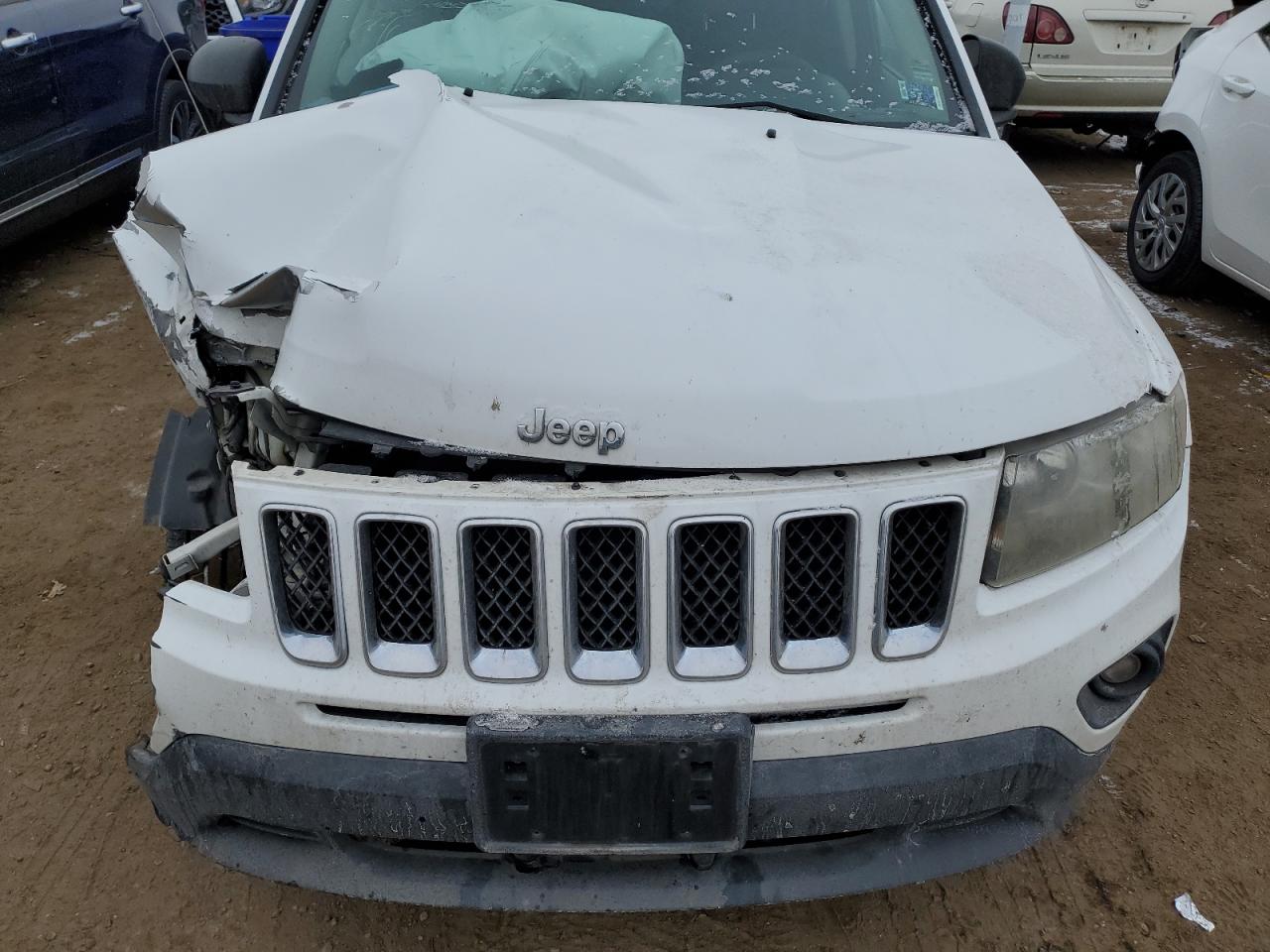 2014 Jeep Compass - Image 12