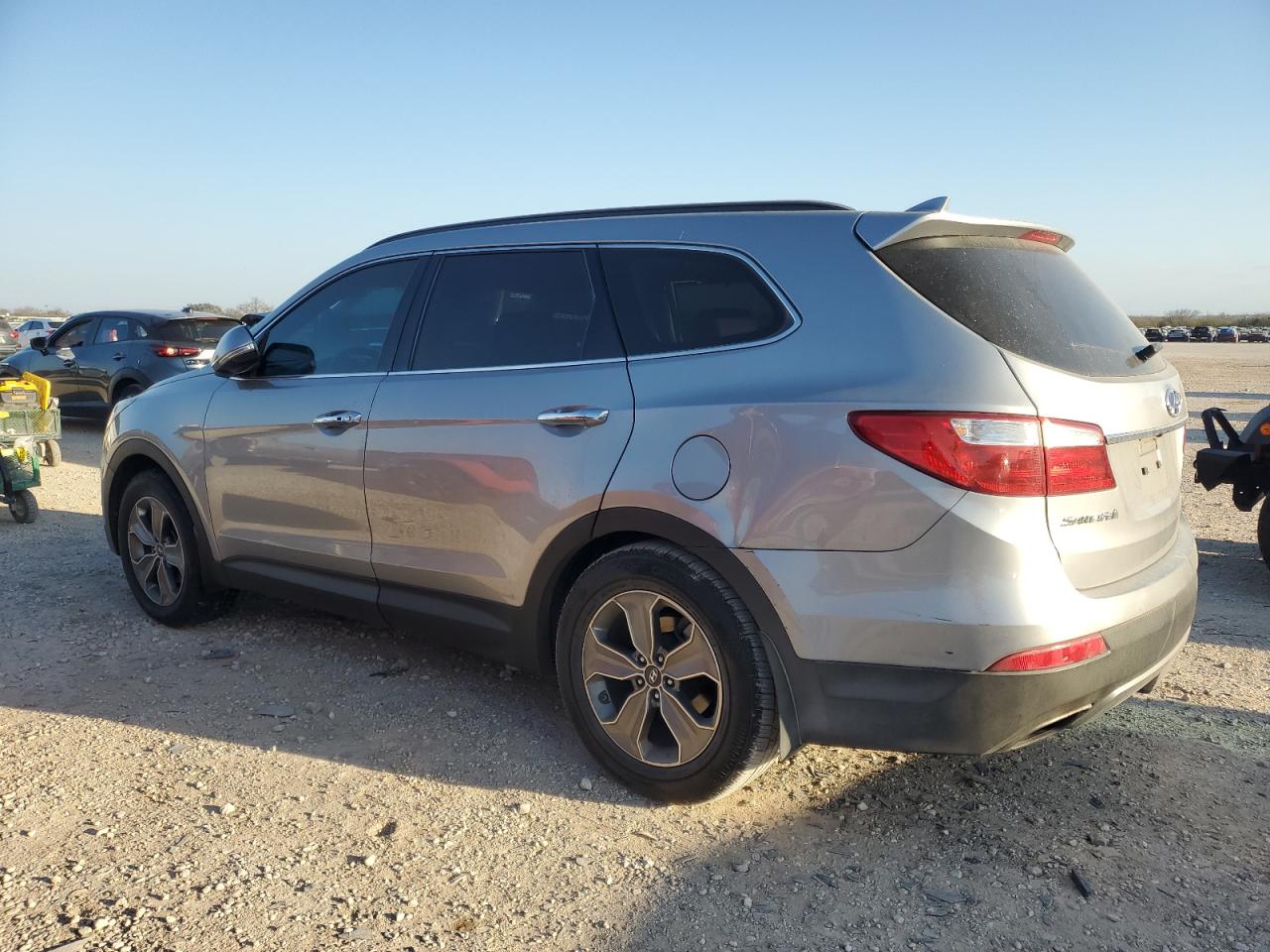 2014 Hyundai Santa Fe - Image 2