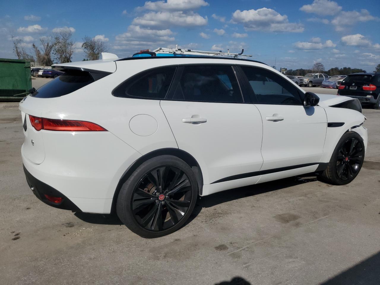 2017 Jaguar F-Pace - Image 3