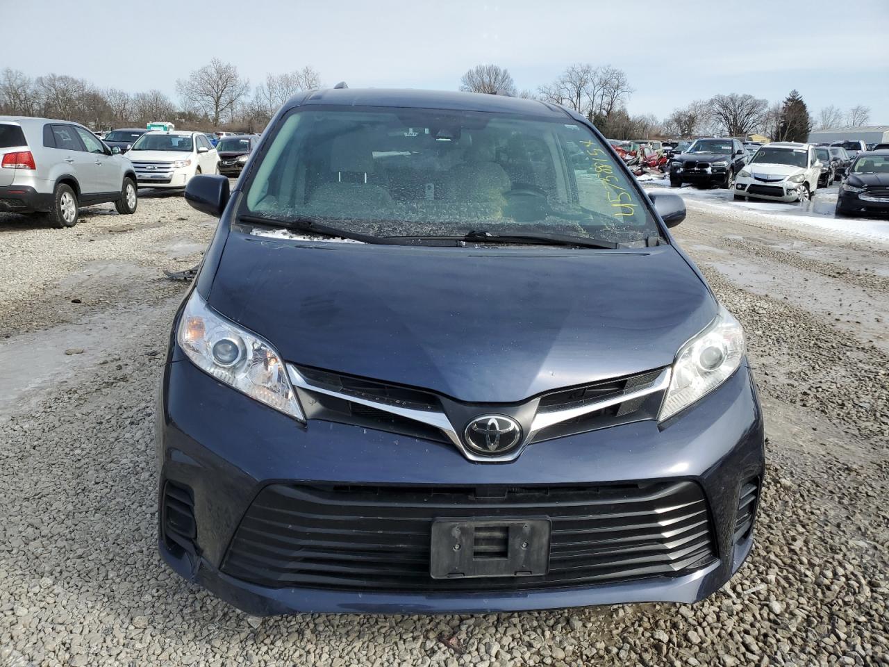 2019 Toyota Sienna - Image 5