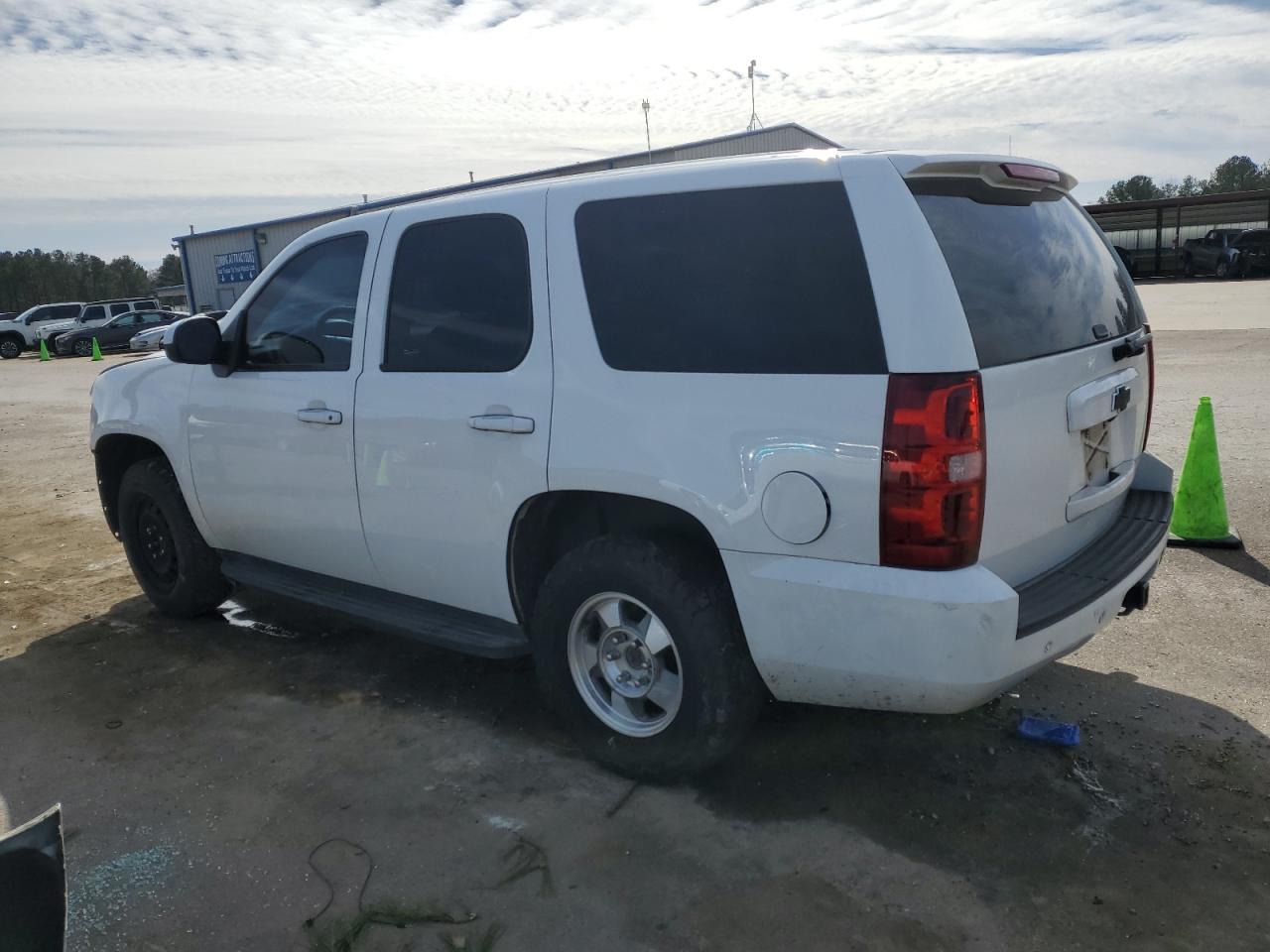 2014 Chevrolet Tahoe - Image 2