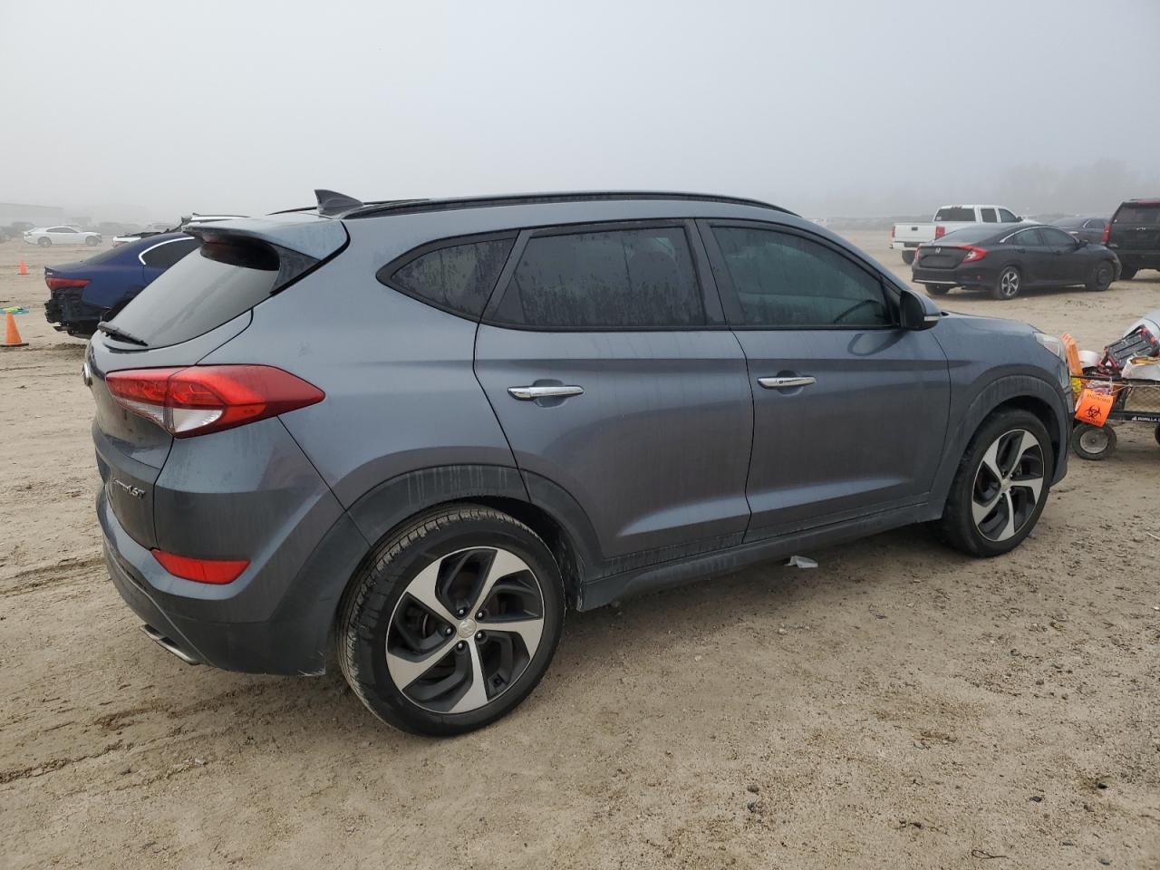 2016 Hyundai Tucson - Image 3
