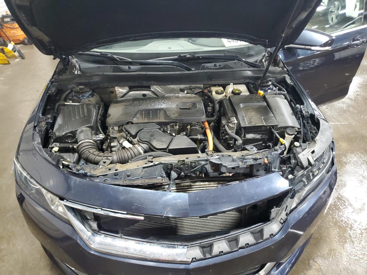 2014 Chevrolet Impala - Image 12