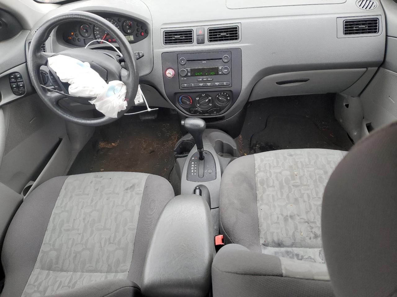 2005 Ford Focus - Image 8
