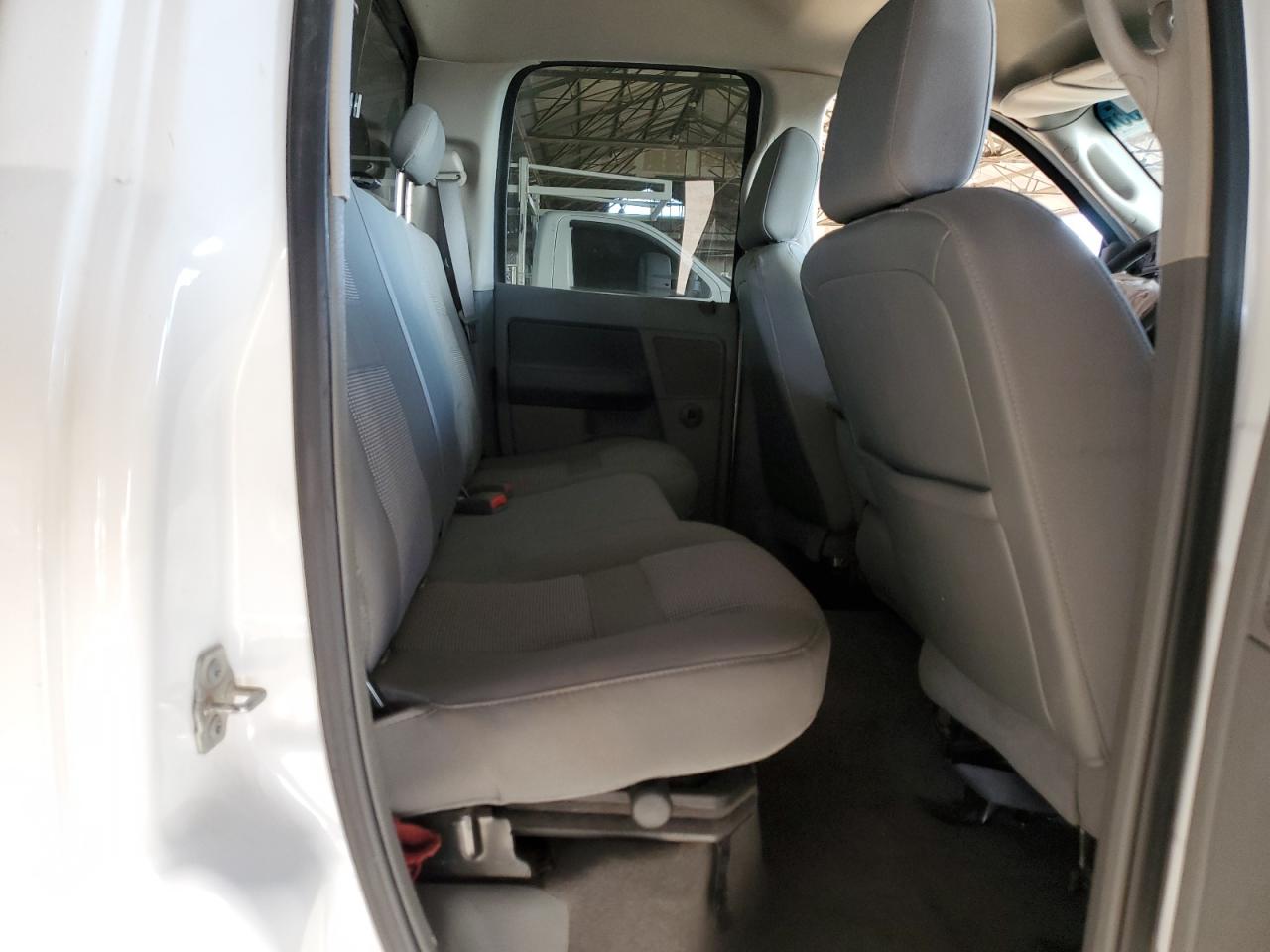 2009 Dodge RAM - Image 10