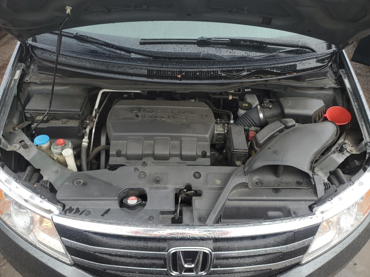 2012 Honda Odyssey - Image 12