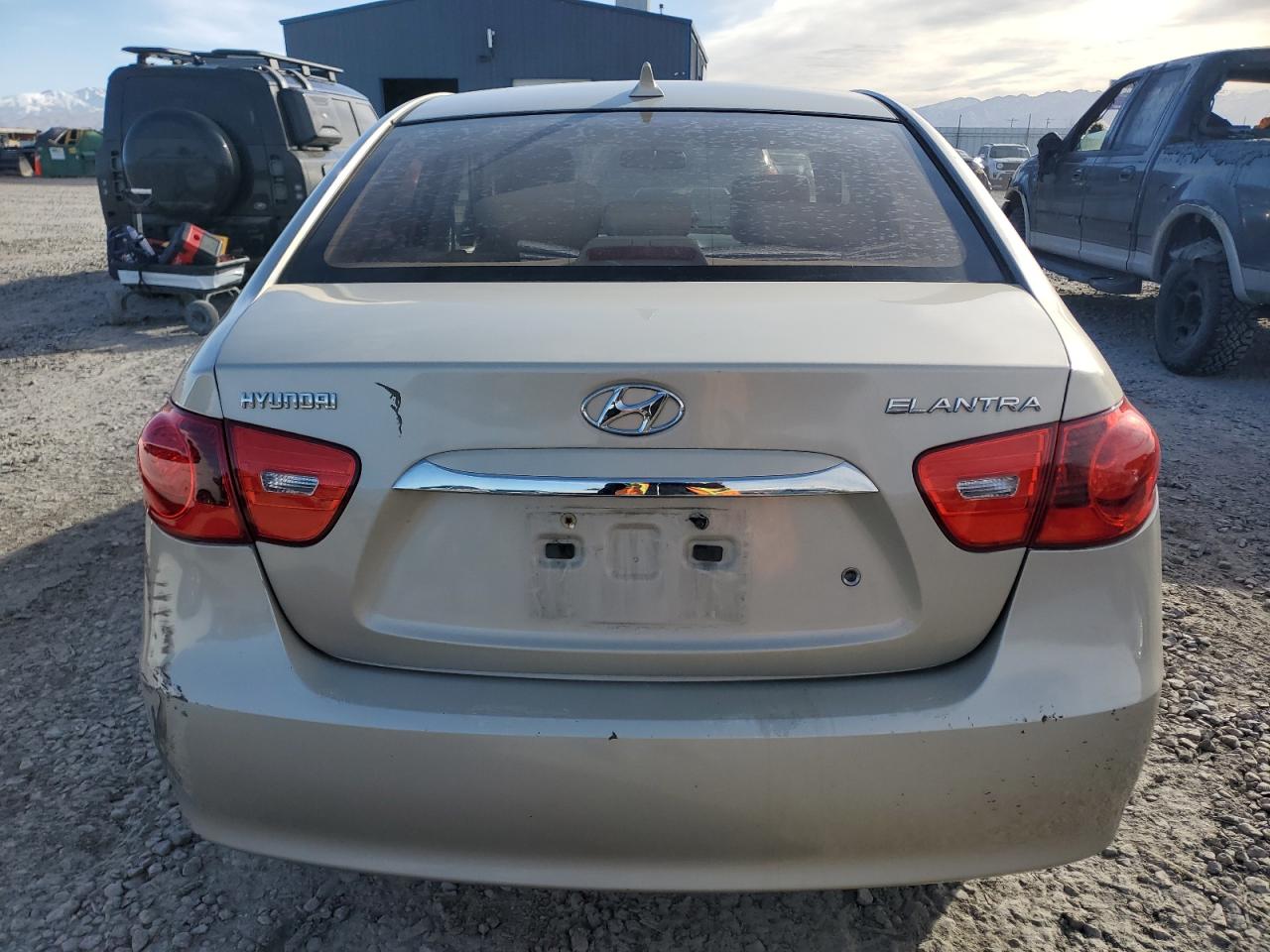 2010 Hyundai Elantra - Image 6