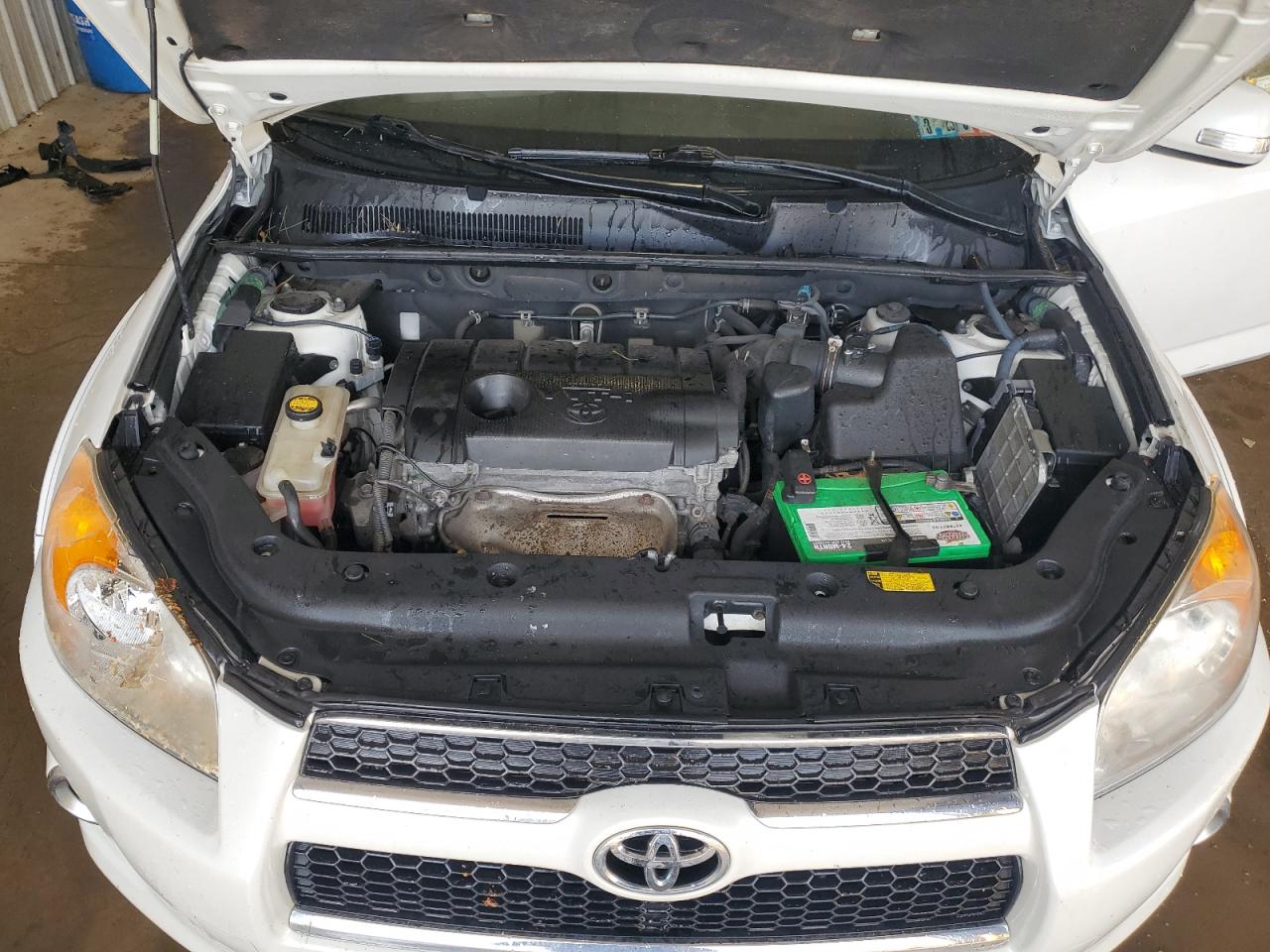 2012 Toyota RAV 4 - Image 11