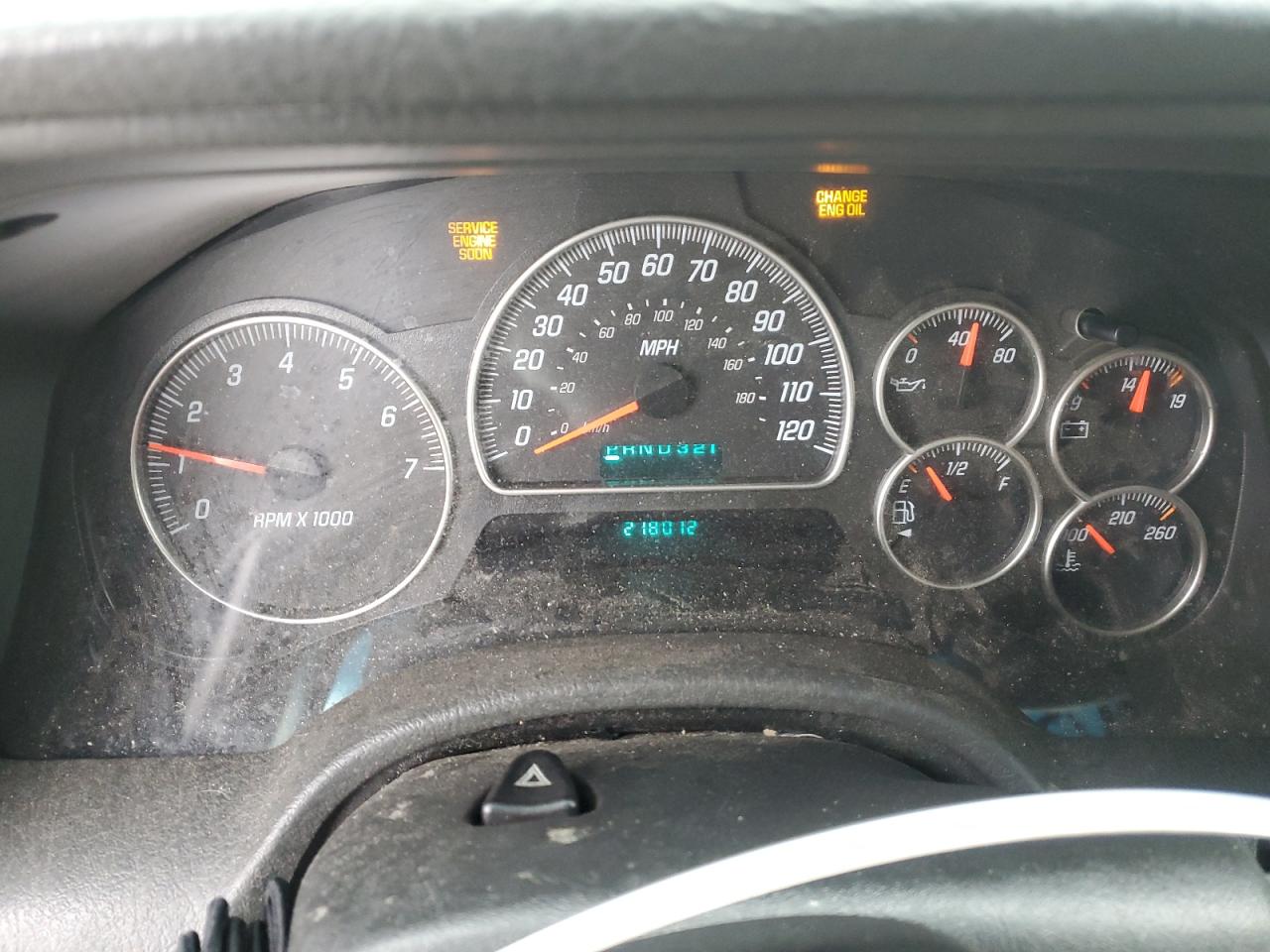 2003 GMC Envoy - Image 9