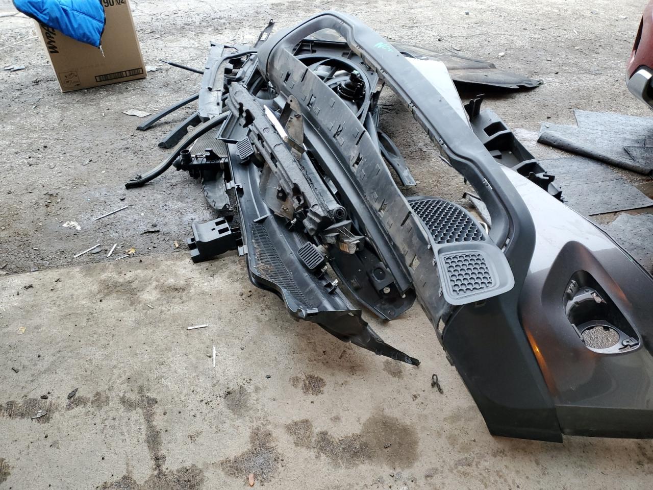 2015 Jeep Grand Cherokee - Image 13