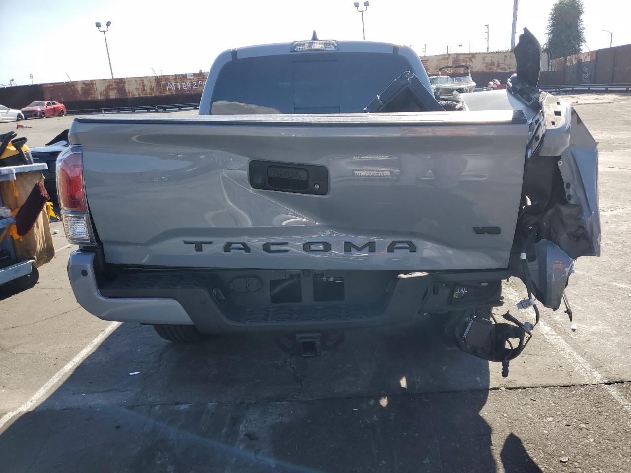 2020 Toyota Tacoma - Image 6