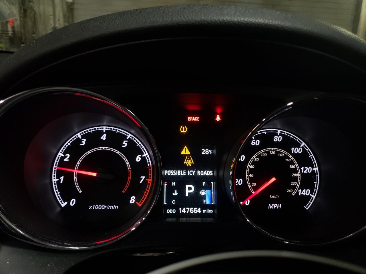 2014 Mitsubishi Outlander - Image 9