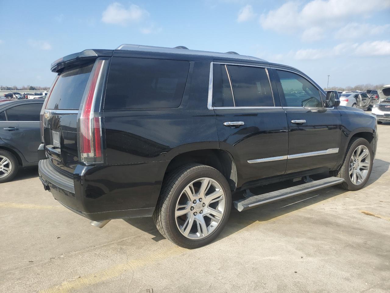 2015 Cadillac Escalade - Image 3