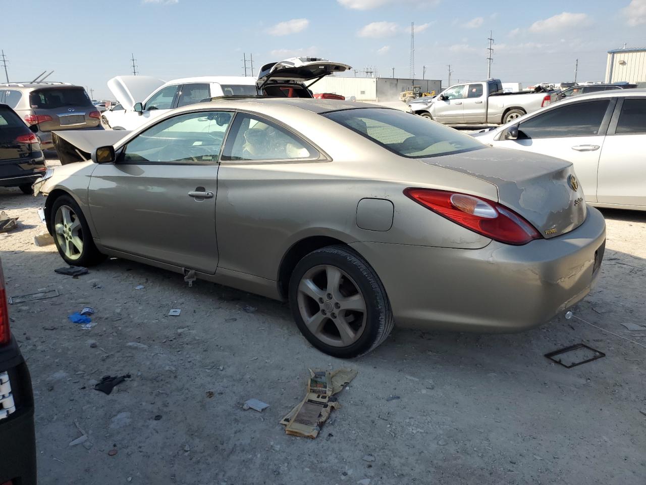 2004 Toyota Camry Solara - Image 2
