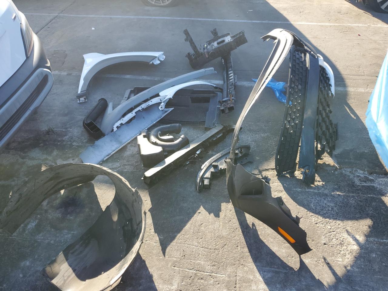 2023 Hyundai Kona - Image 12