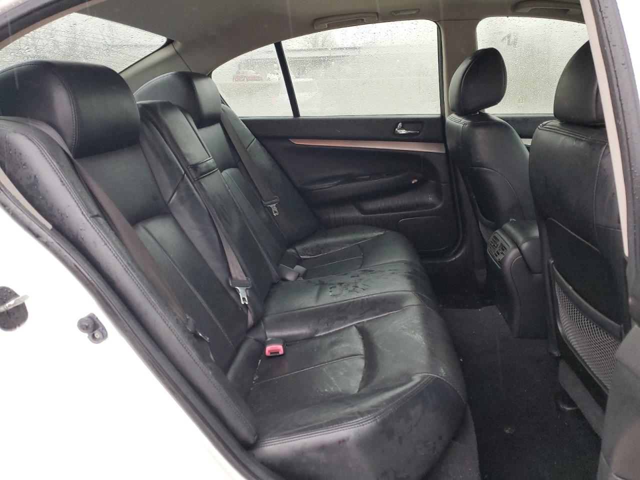 2012 Infiniti G - Image 10