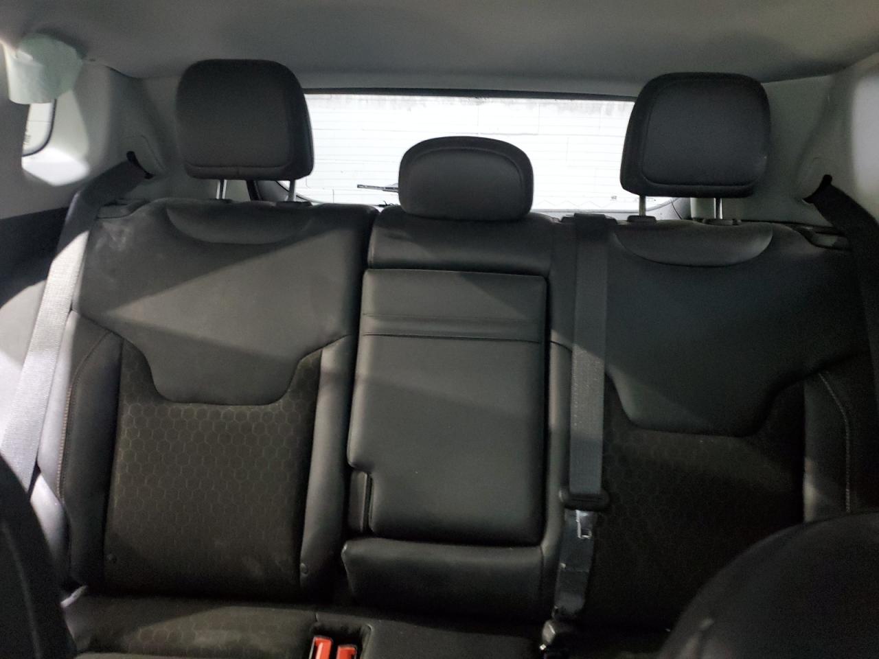 2018 Jeep Compass - Image 10