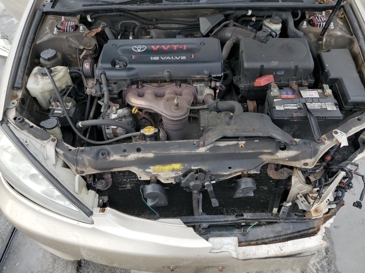 2005 Toyota Camry - Image 11