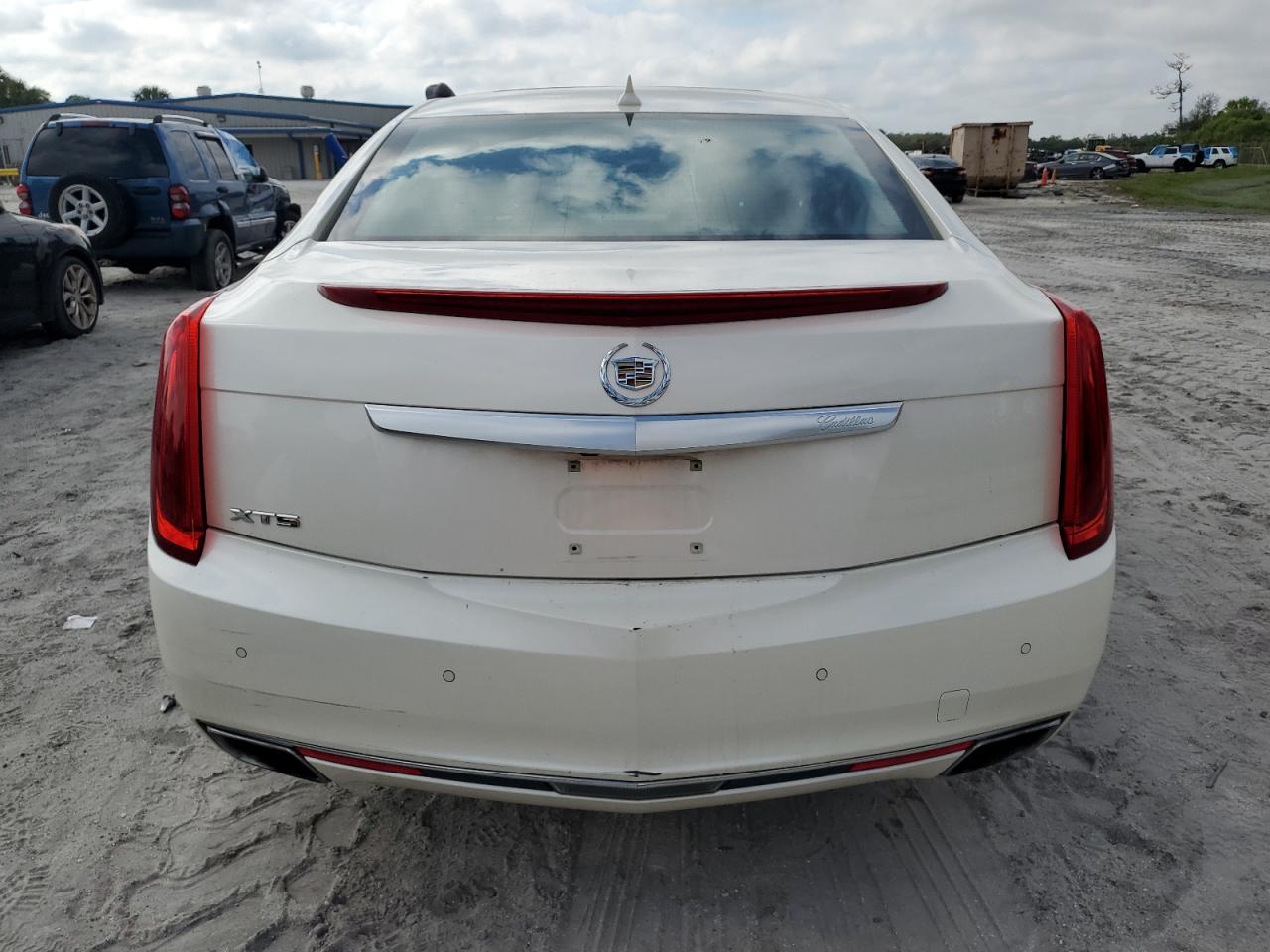 2013 Cadillac XTS - Image 6