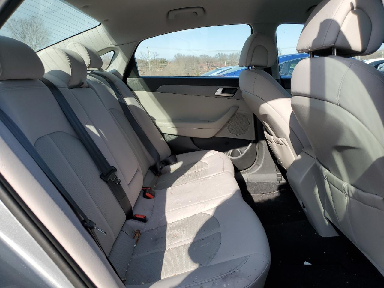 2015 Hyundai Sonata - Image 10