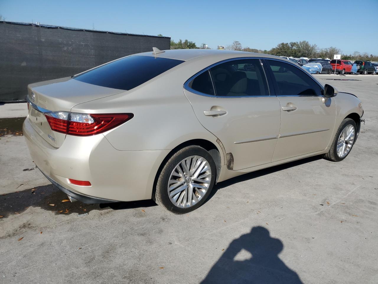 2013 Lexus ES - Image 3