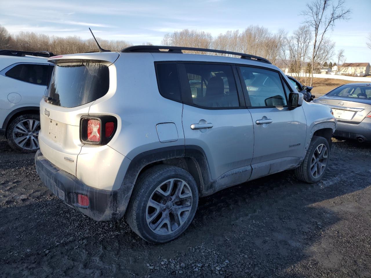 2015 Jeep Renegade - Image 3