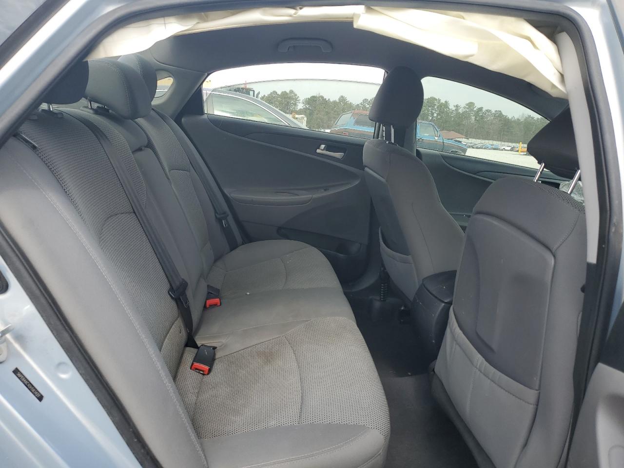 2013 Hyundai Sonata - Image 10