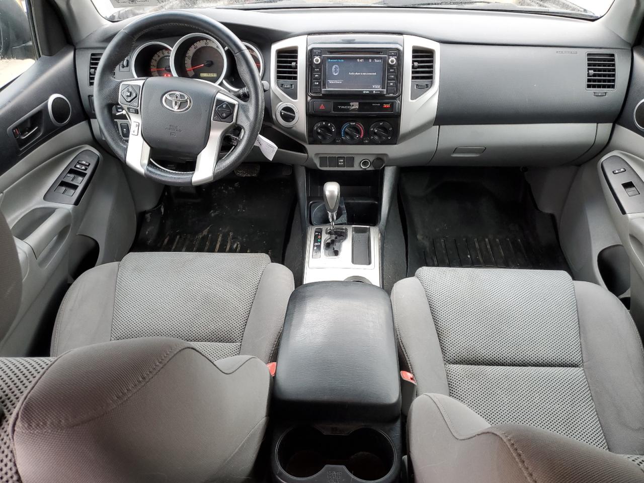 2015 Toyota Tacoma - Image 8