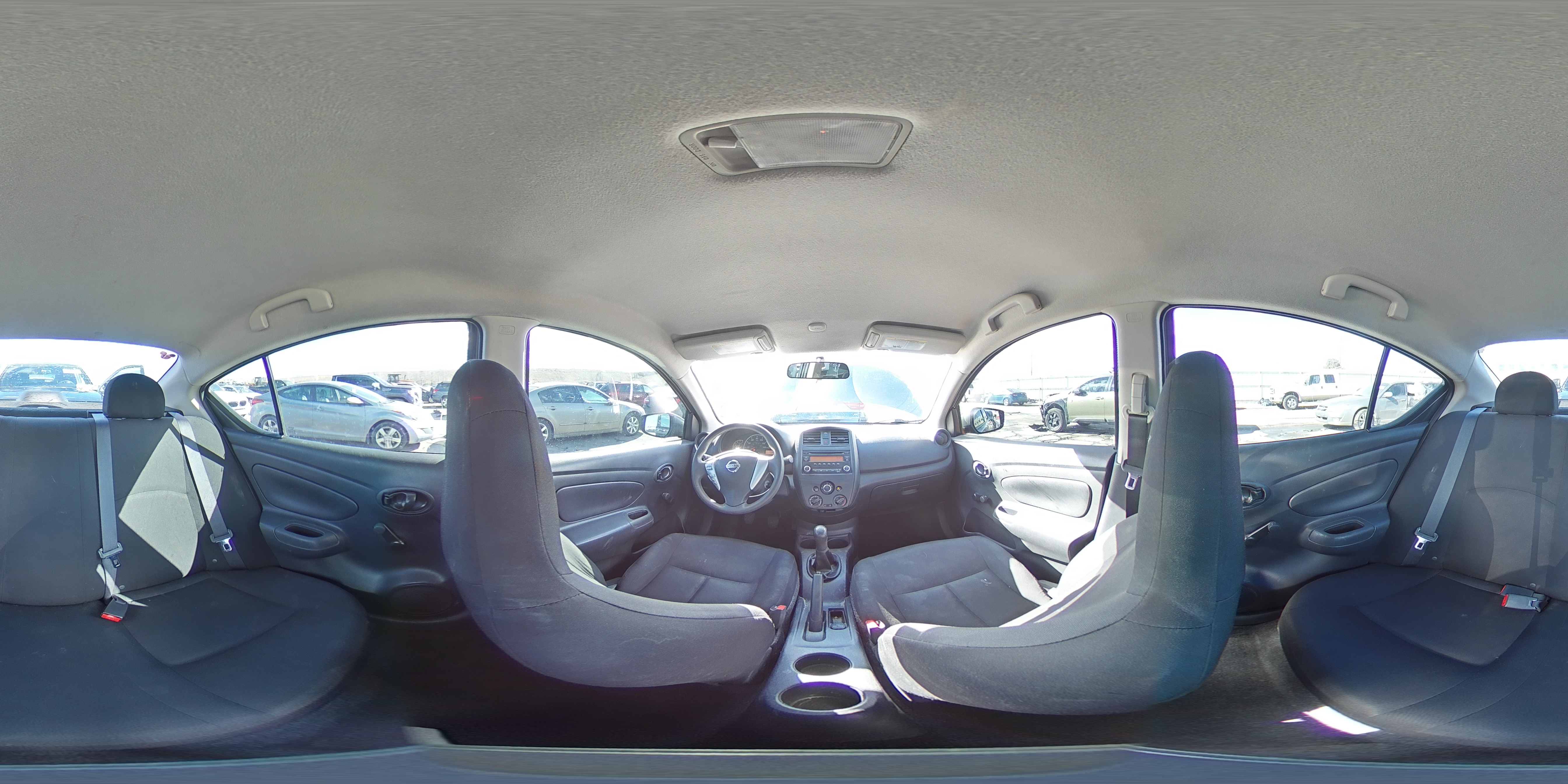 2016 Nissan Versa - Image 15