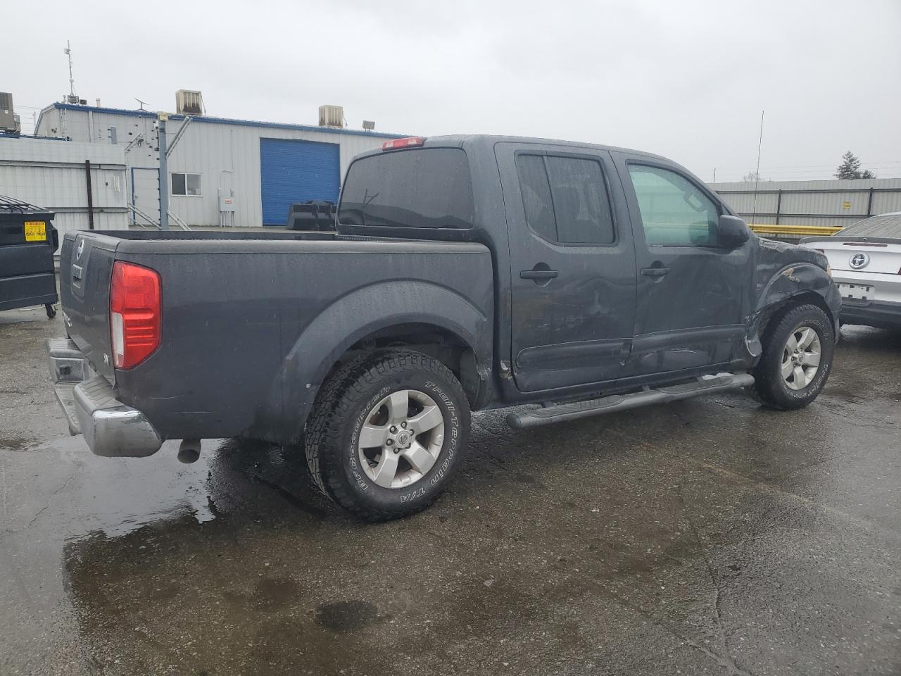 2012 Nissan Navara (Frontier) - Image 3