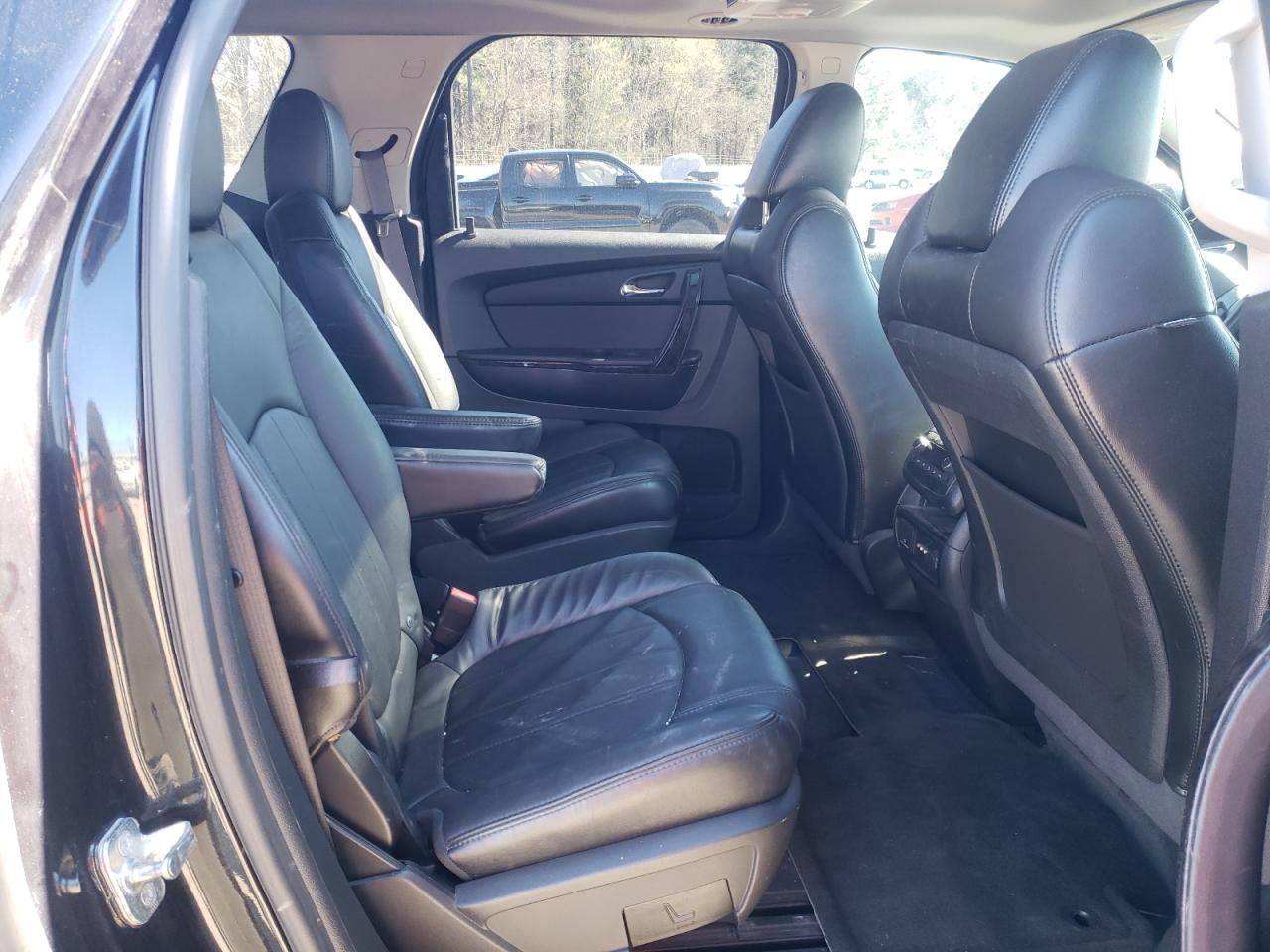 2011 GMC Acadia - Image 11