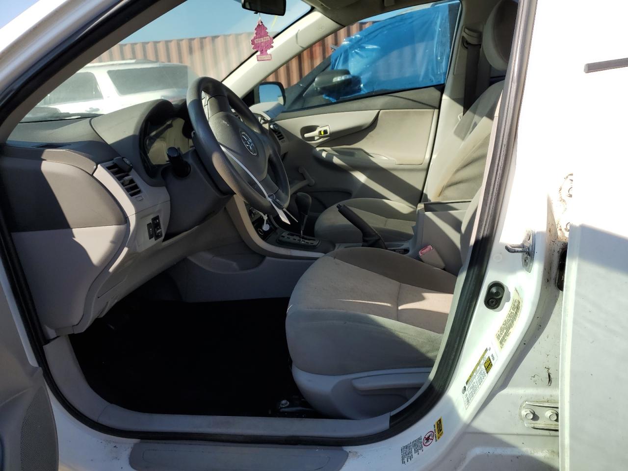 2010 Toyota Corolla - Image 7