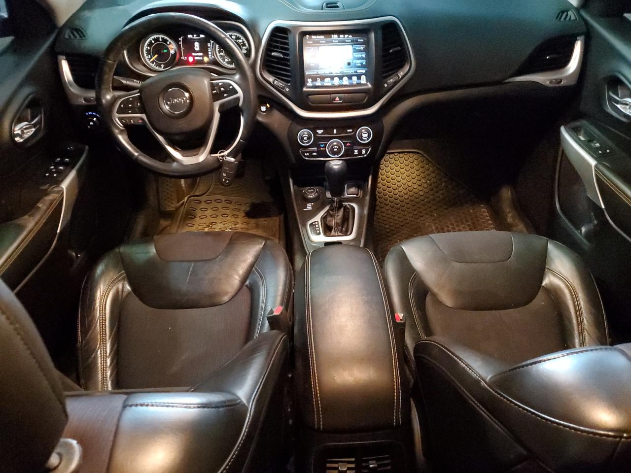 2018 Jeep Grand Cherokee - Image 8