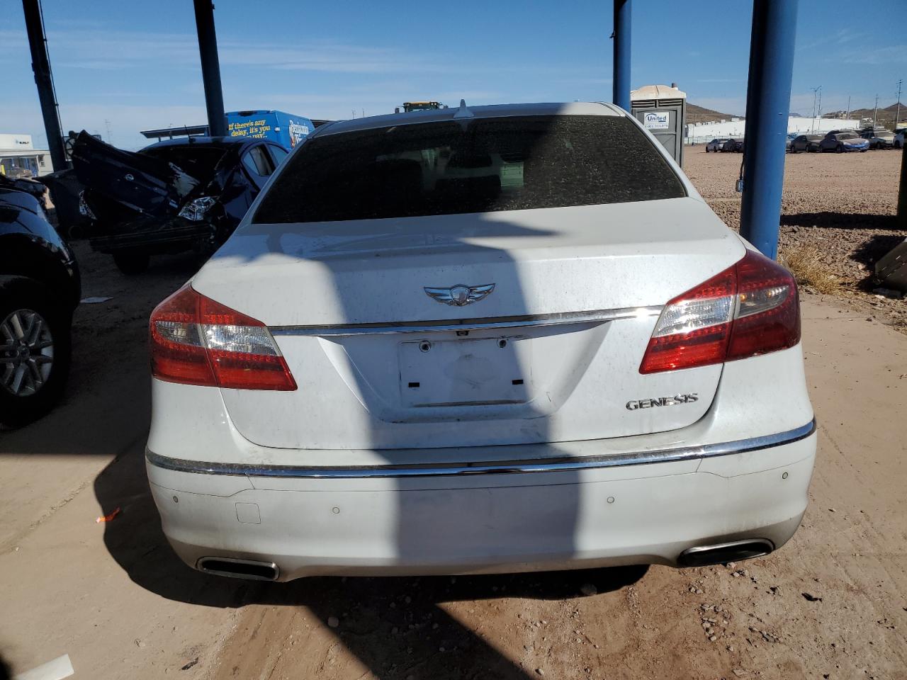 2014 Hyundai Genesis - Image 6