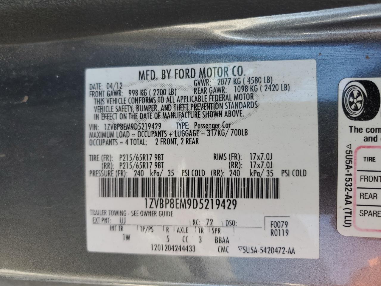 2013 Ford Mustang - Image 12