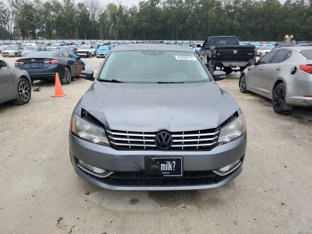 2015 Volkswagen Passat - Image 5