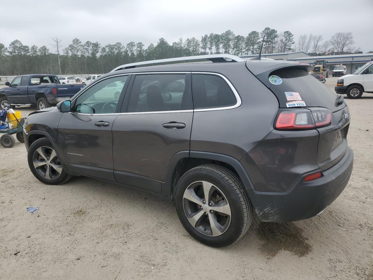 2019 Jeep Grand Cherokee - Image 2