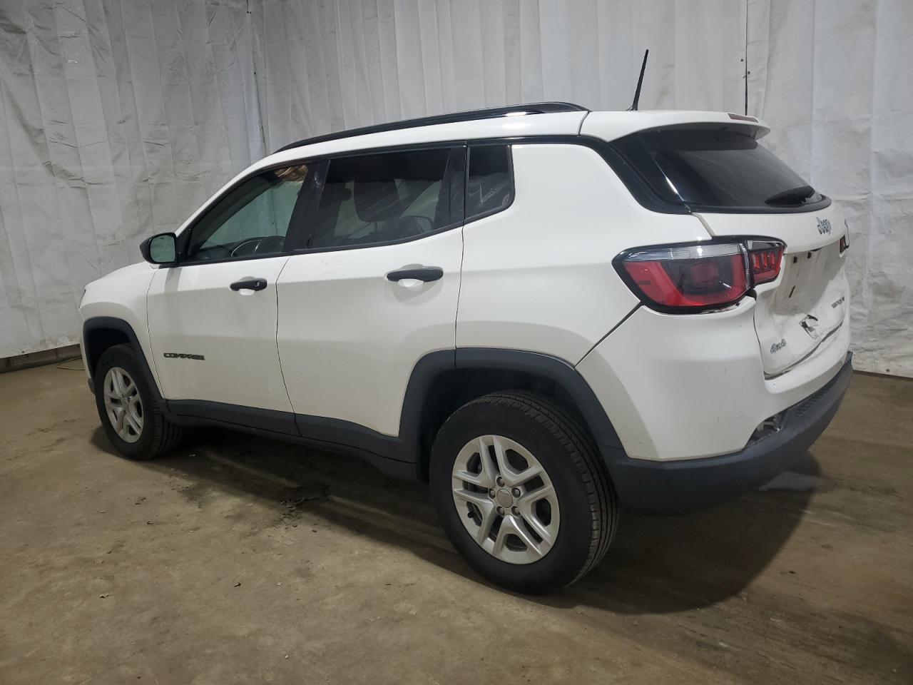 2017 Jeep Compass - Image 2