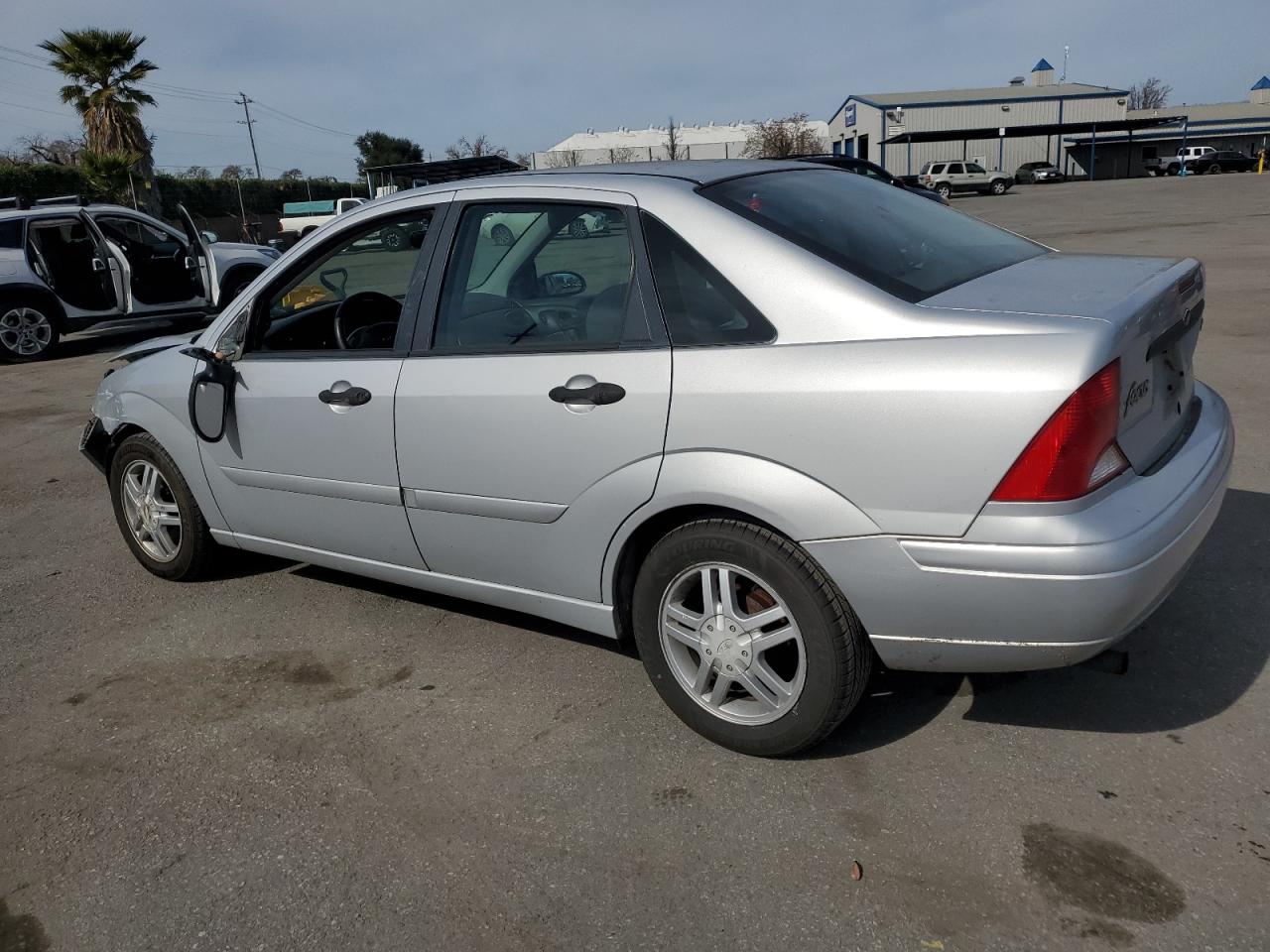 2001 Ford Focus - Image 2