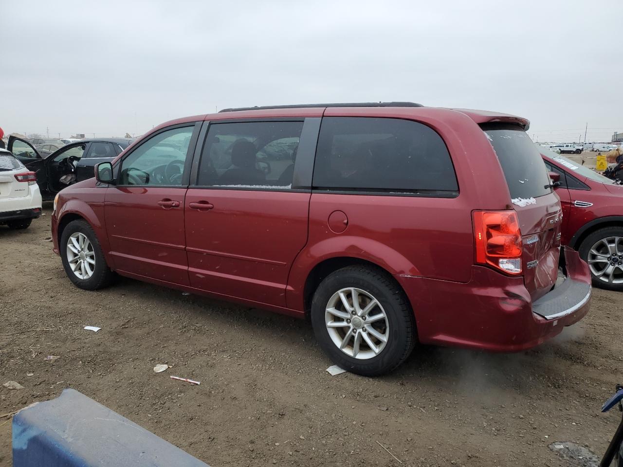 2014 Dodge Caravan - Image 2