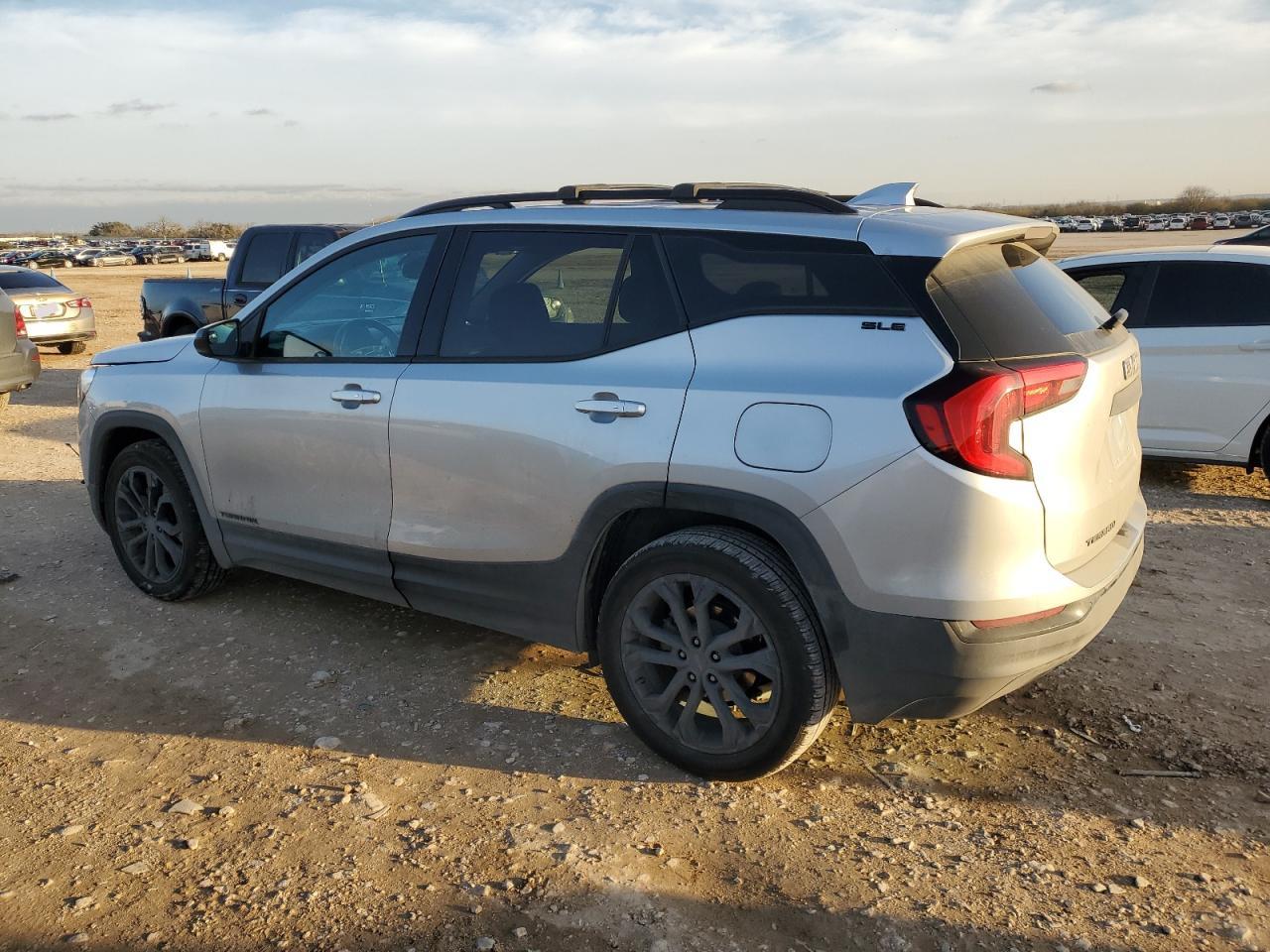 2020 GMC Terrain - Image 2
