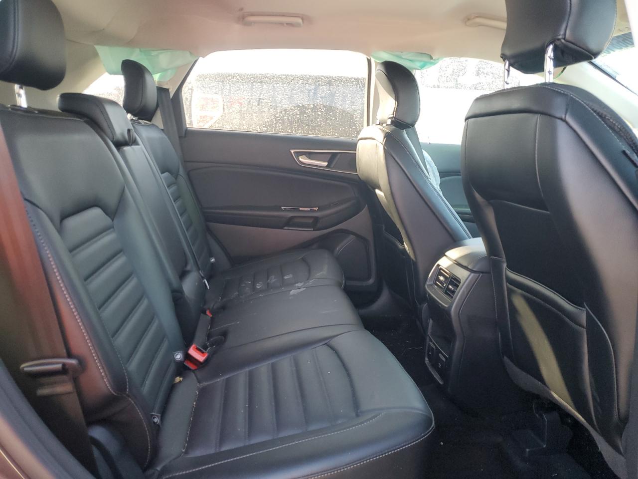 2017 Ford Edge - Image 11