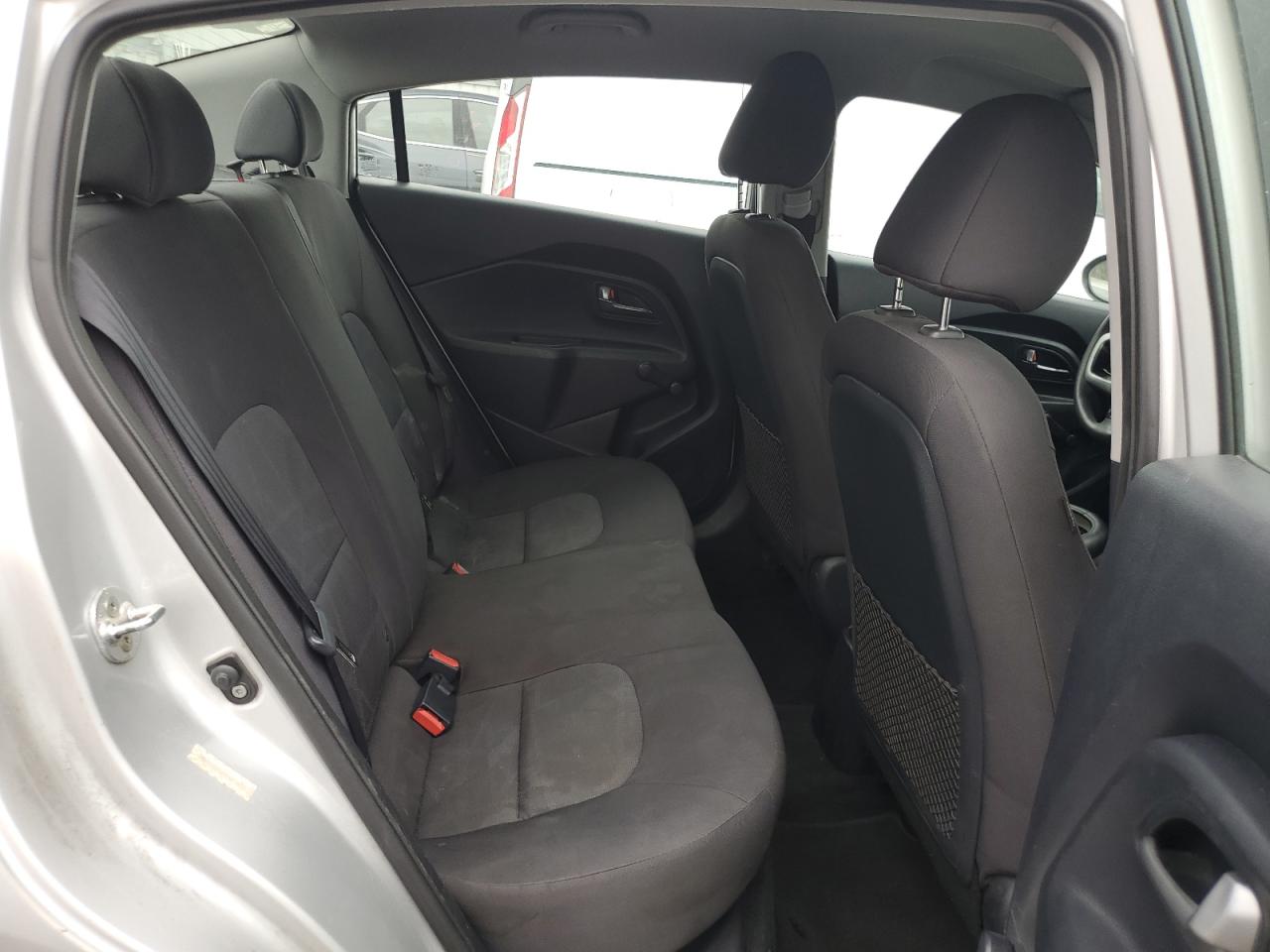 2014 Kia Rio - Image 10
