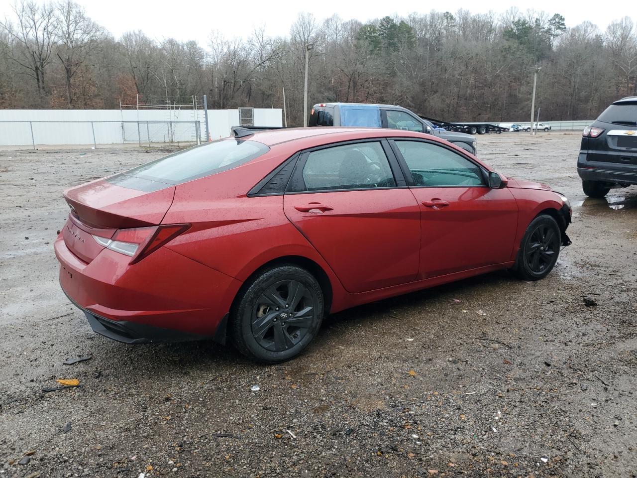 2023 Hyundai Elantra - Image 3