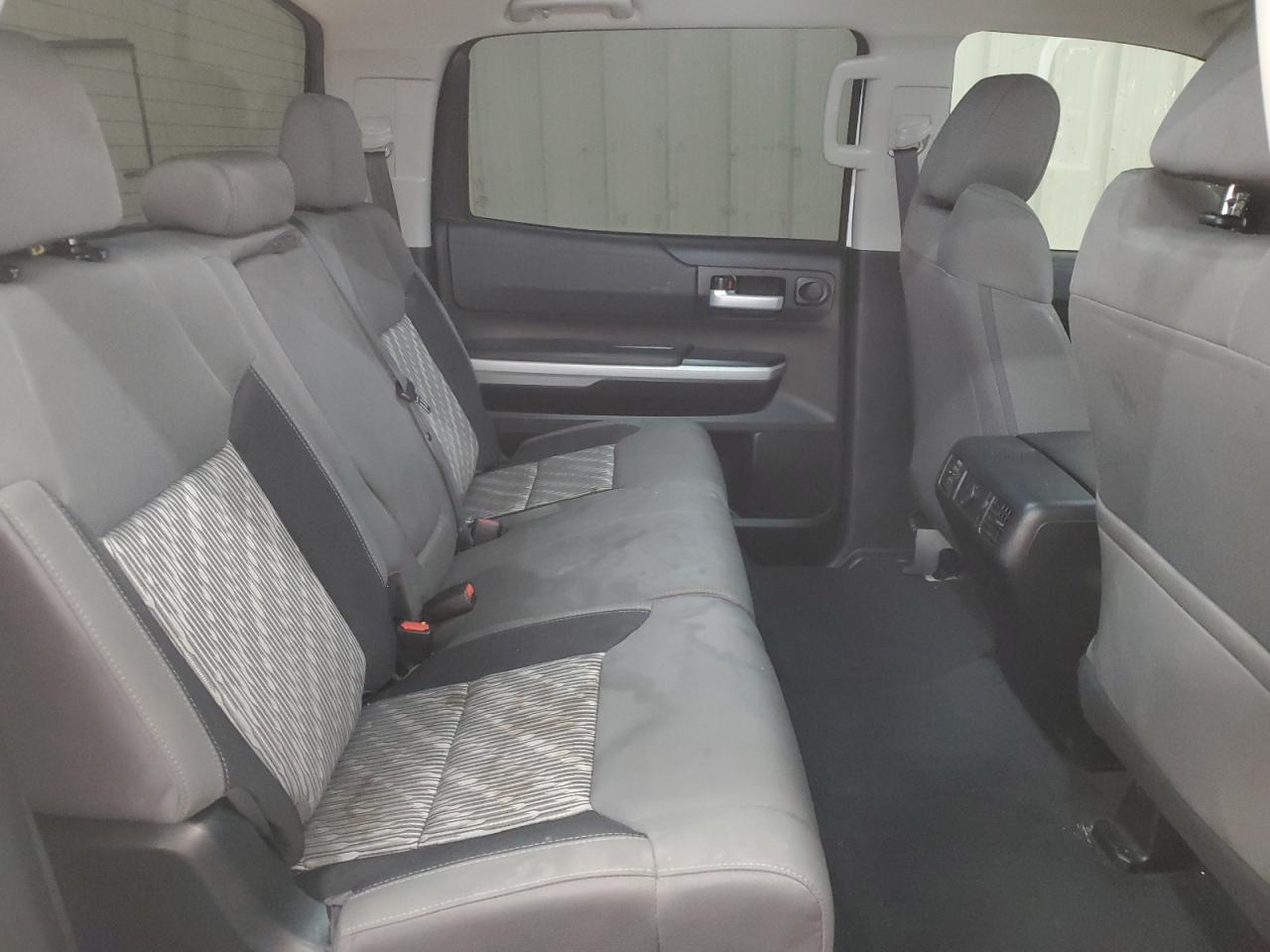 2021 Toyota Tundra - Image 10