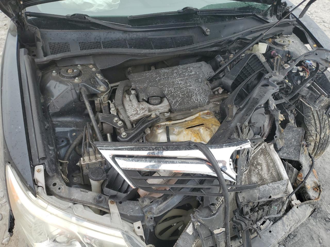 2012 Toyota Camry - Image 13