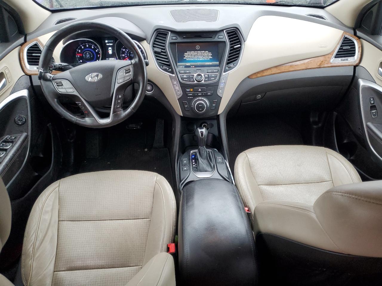 2014 Hyundai Santa Fe - Image 8