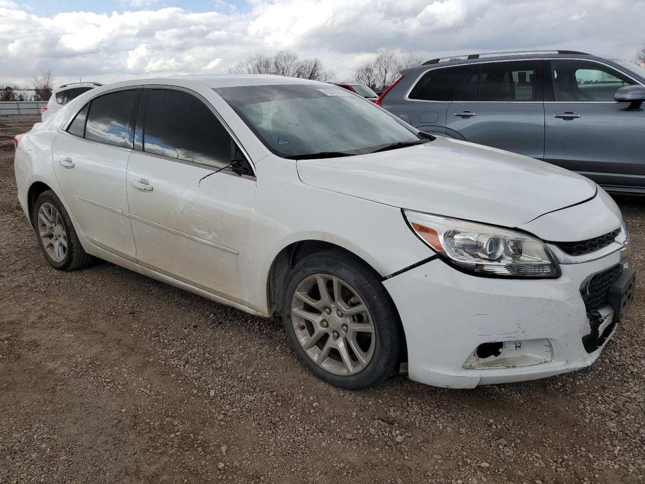 2016 Chevrolet Malibu - Image 4