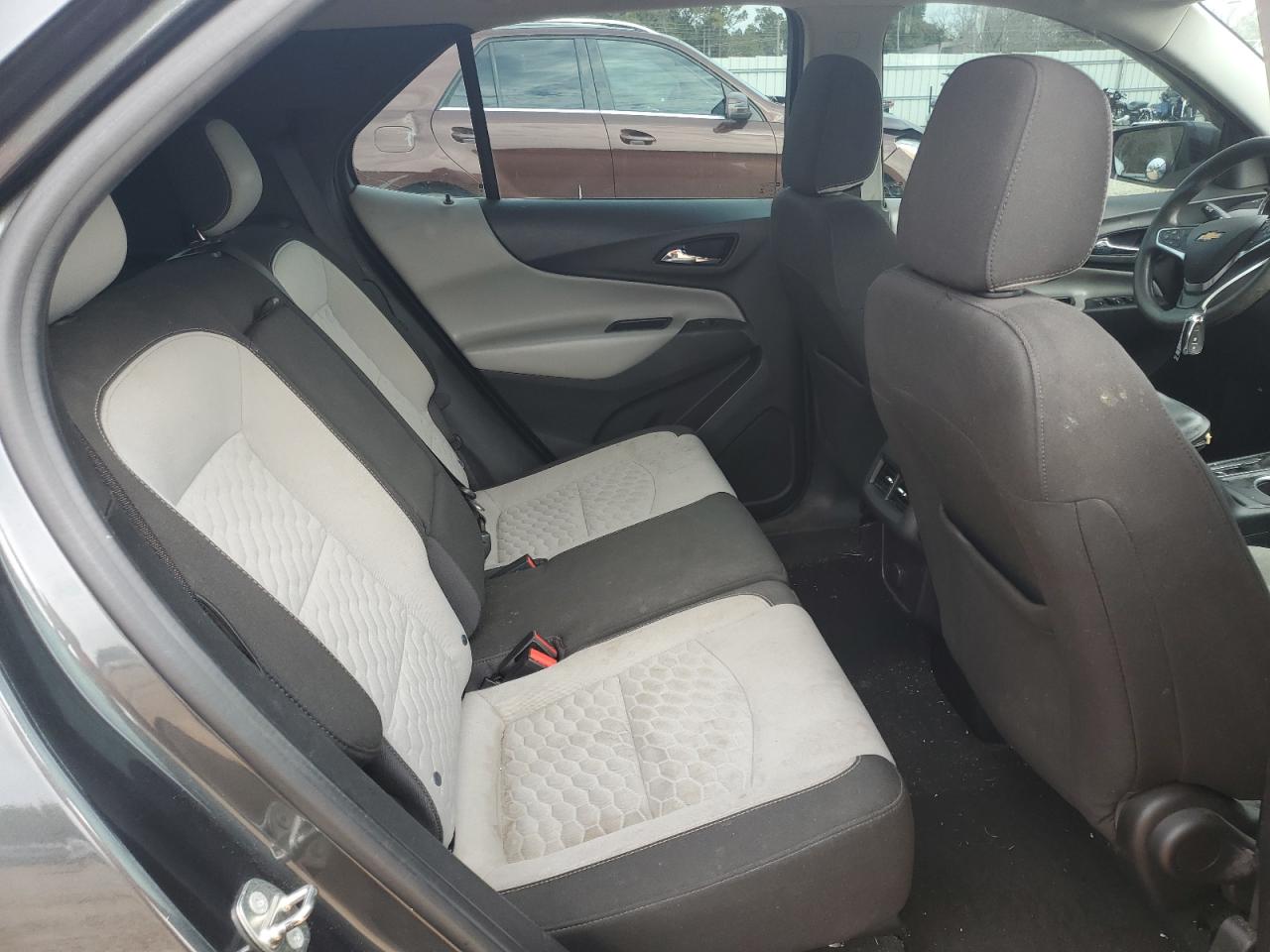 2018 Chevrolet Equinox - Image 11